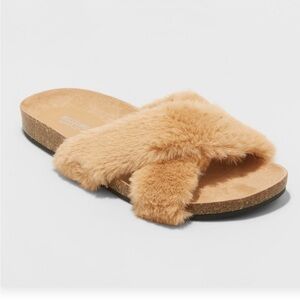 Mossimo Bella Cross Band Faux Fur Footbed Sandal